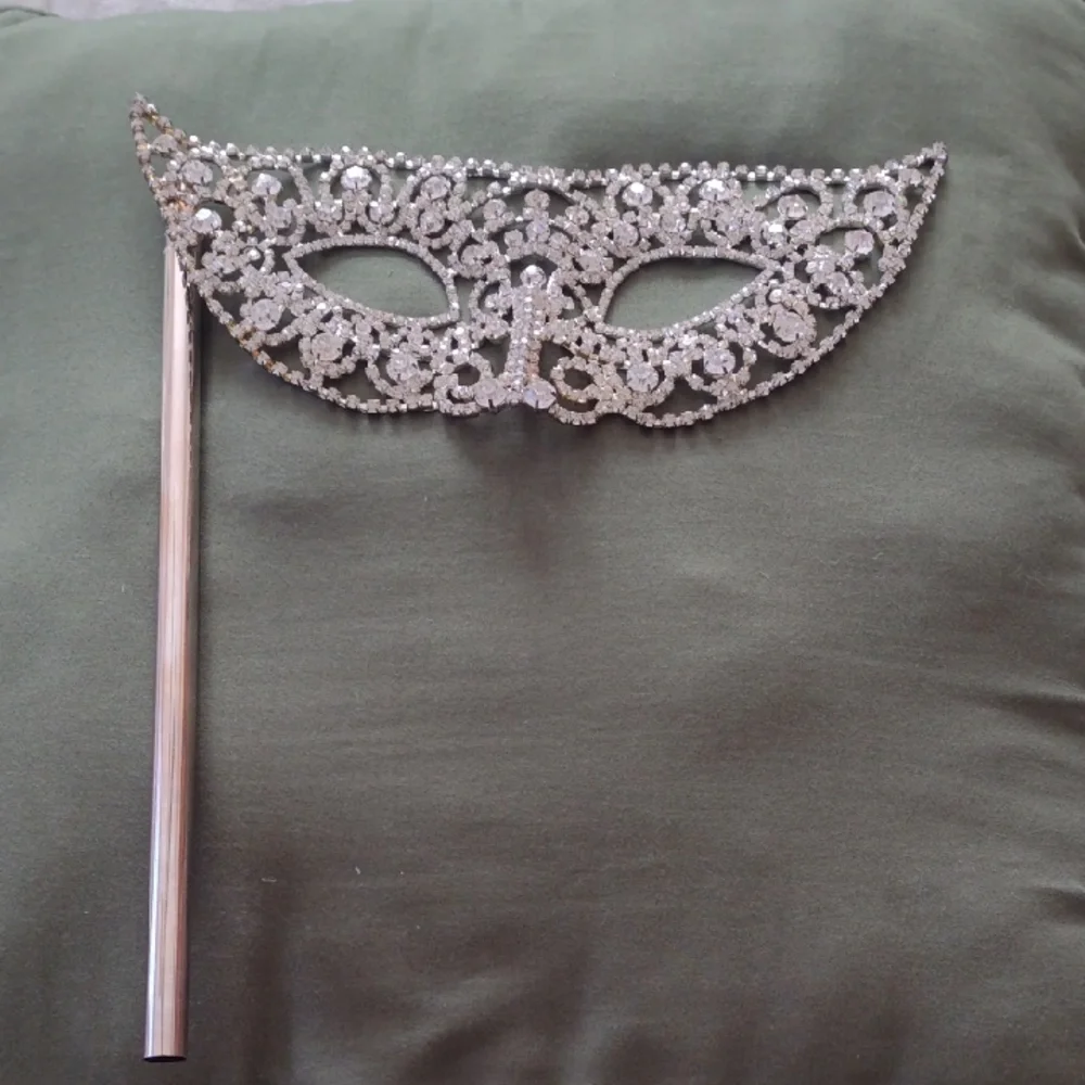 Glamorous Silver Rhinestone Masquerade Mask